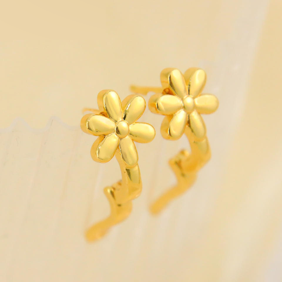 Floral Crown Stud Earrings view 3
